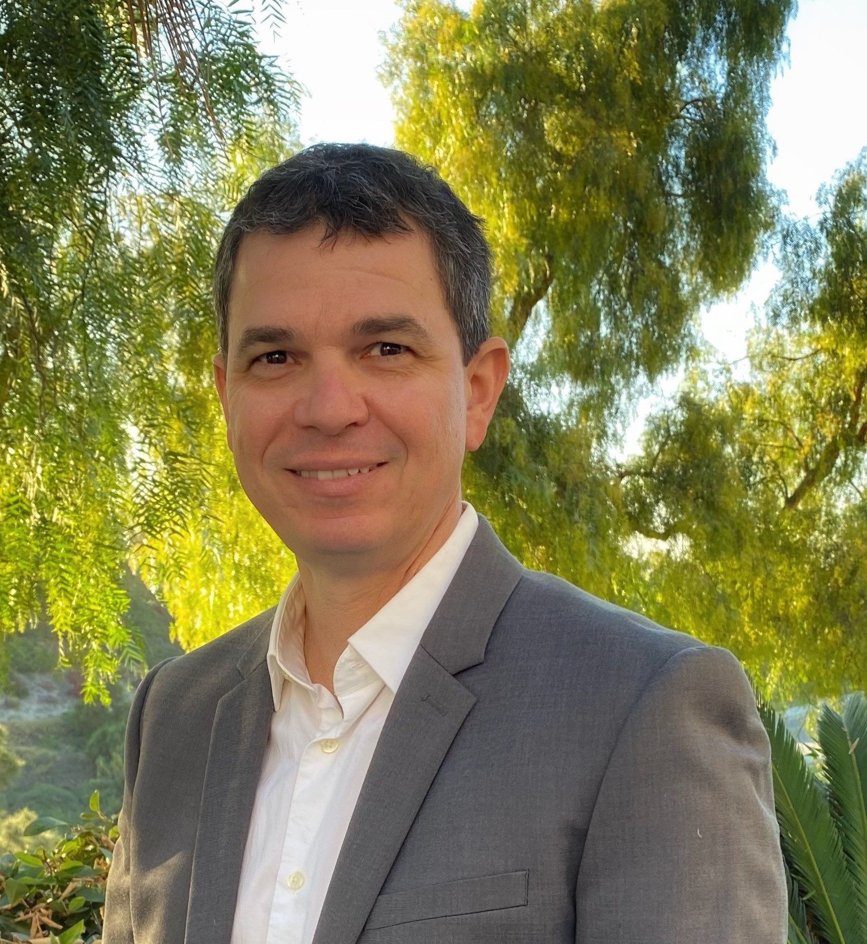 Henry Wengier, Founder of CallClara